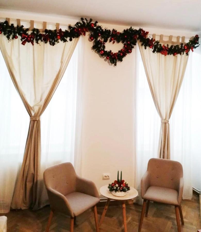 Sunny Old Town Apartment บราชอฟ ภายนอก รูปภาพ