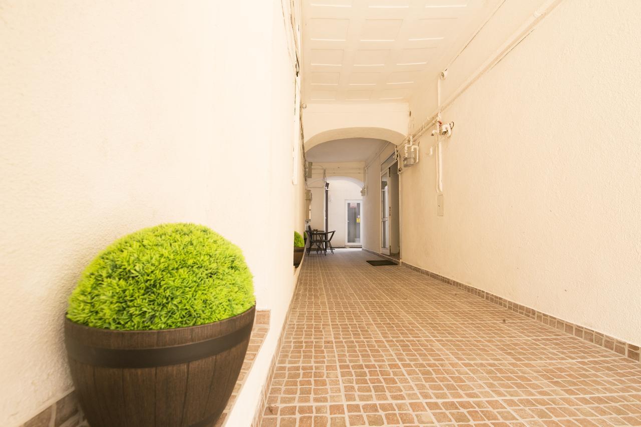 Sunny Old Town Apartment บราชอฟ ภายนอก รูปภาพ