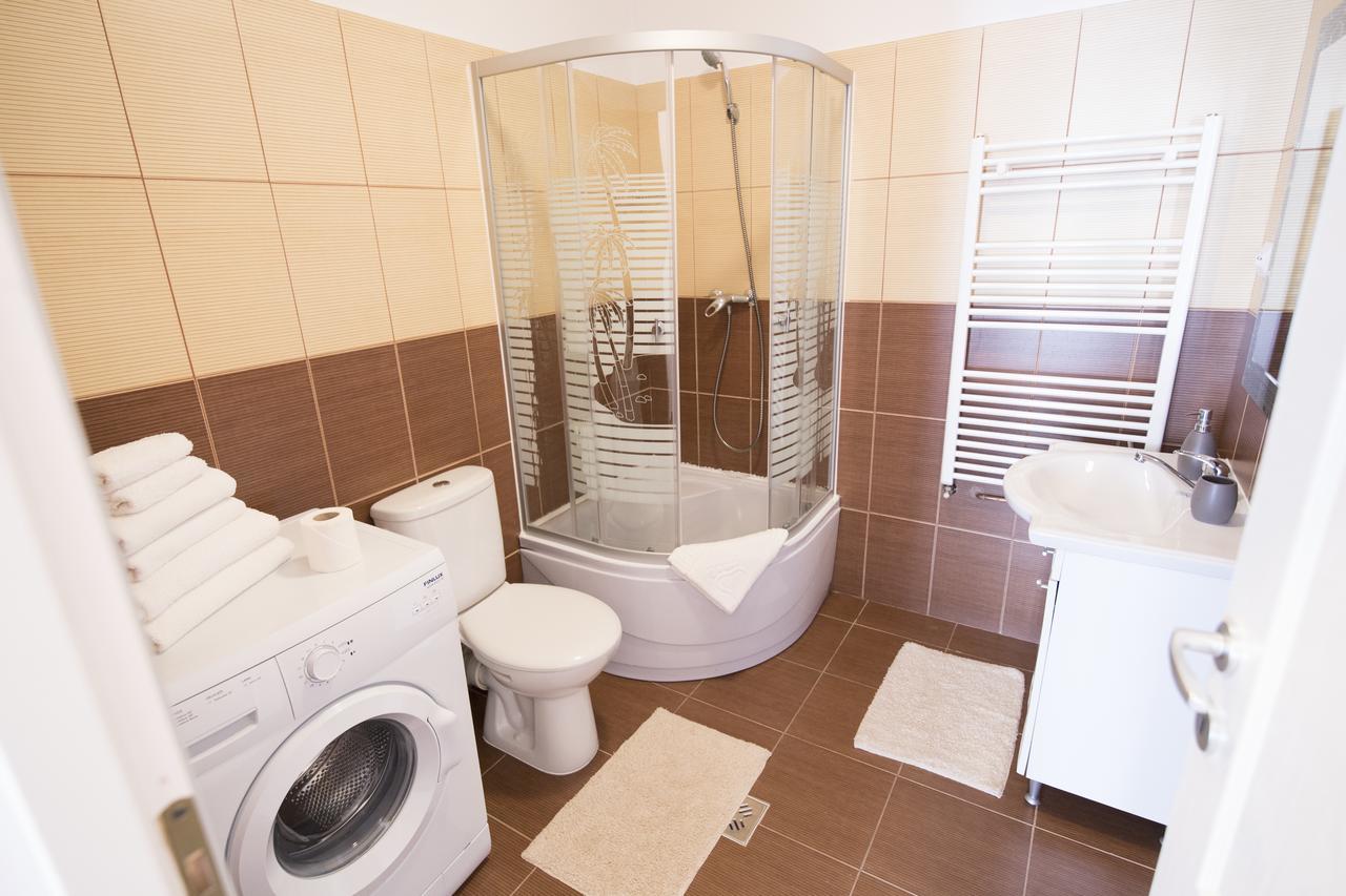 Sunny Old Town Apartment บราชอฟ ภายนอก รูปภาพ