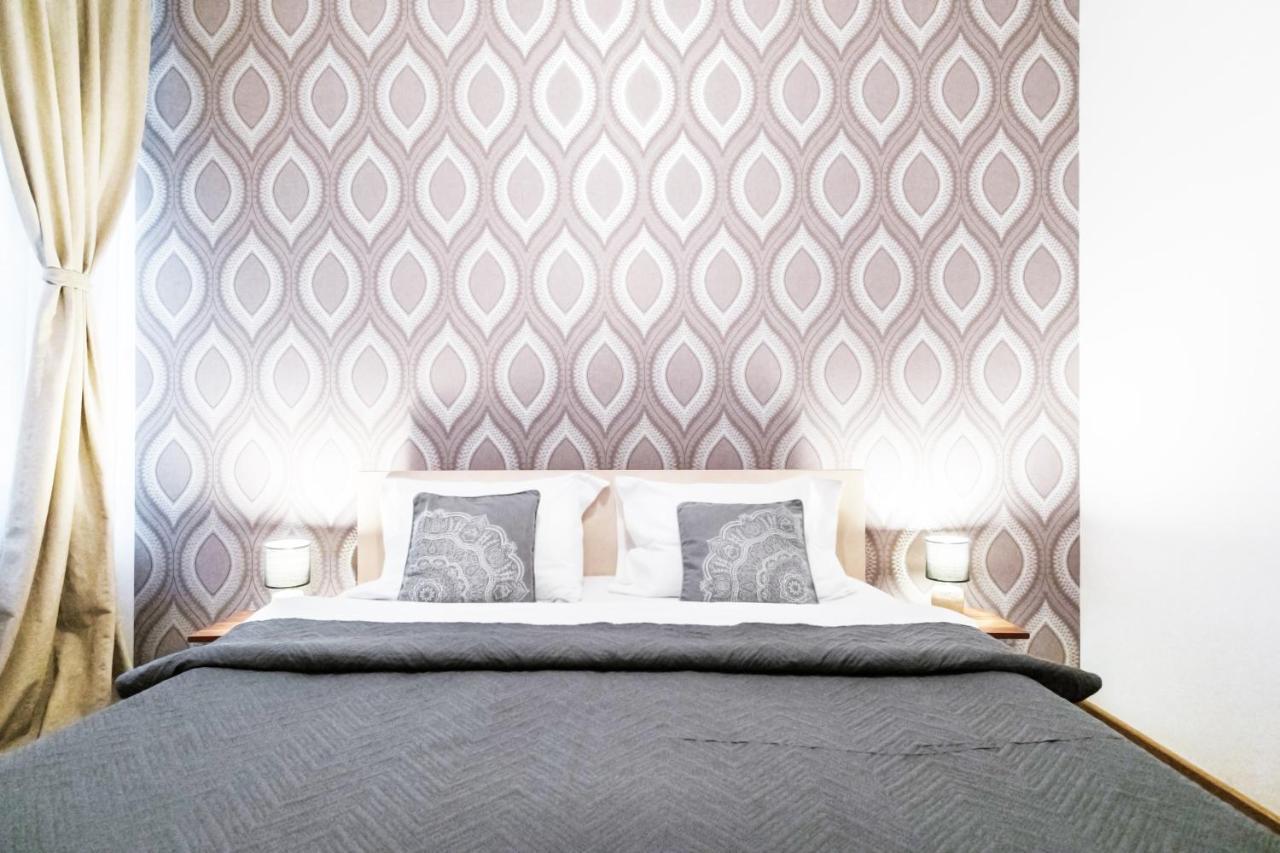 Sunny Old Town Apartment บราชอฟ ภายนอก รูปภาพ